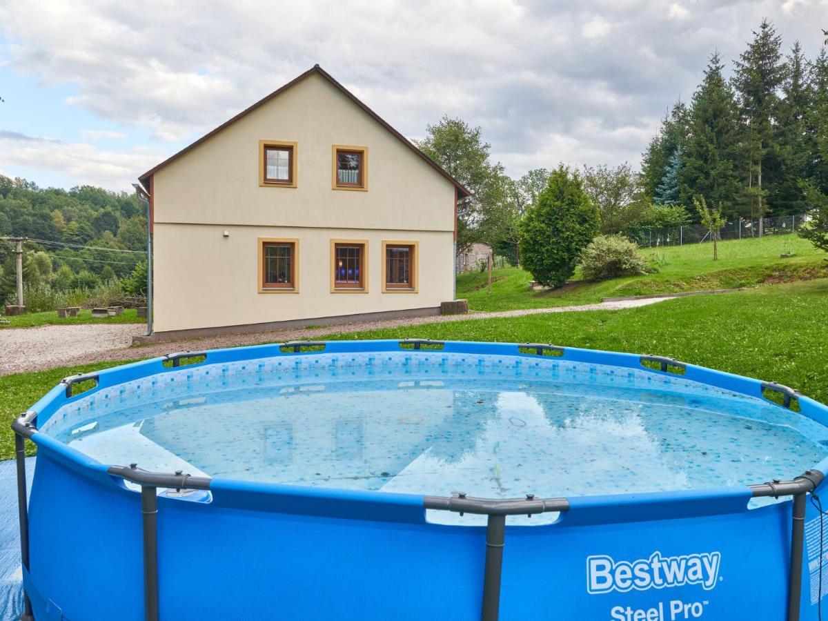Holiday Home In Lampertice With Swimming Pool מראה חיצוני תמונה